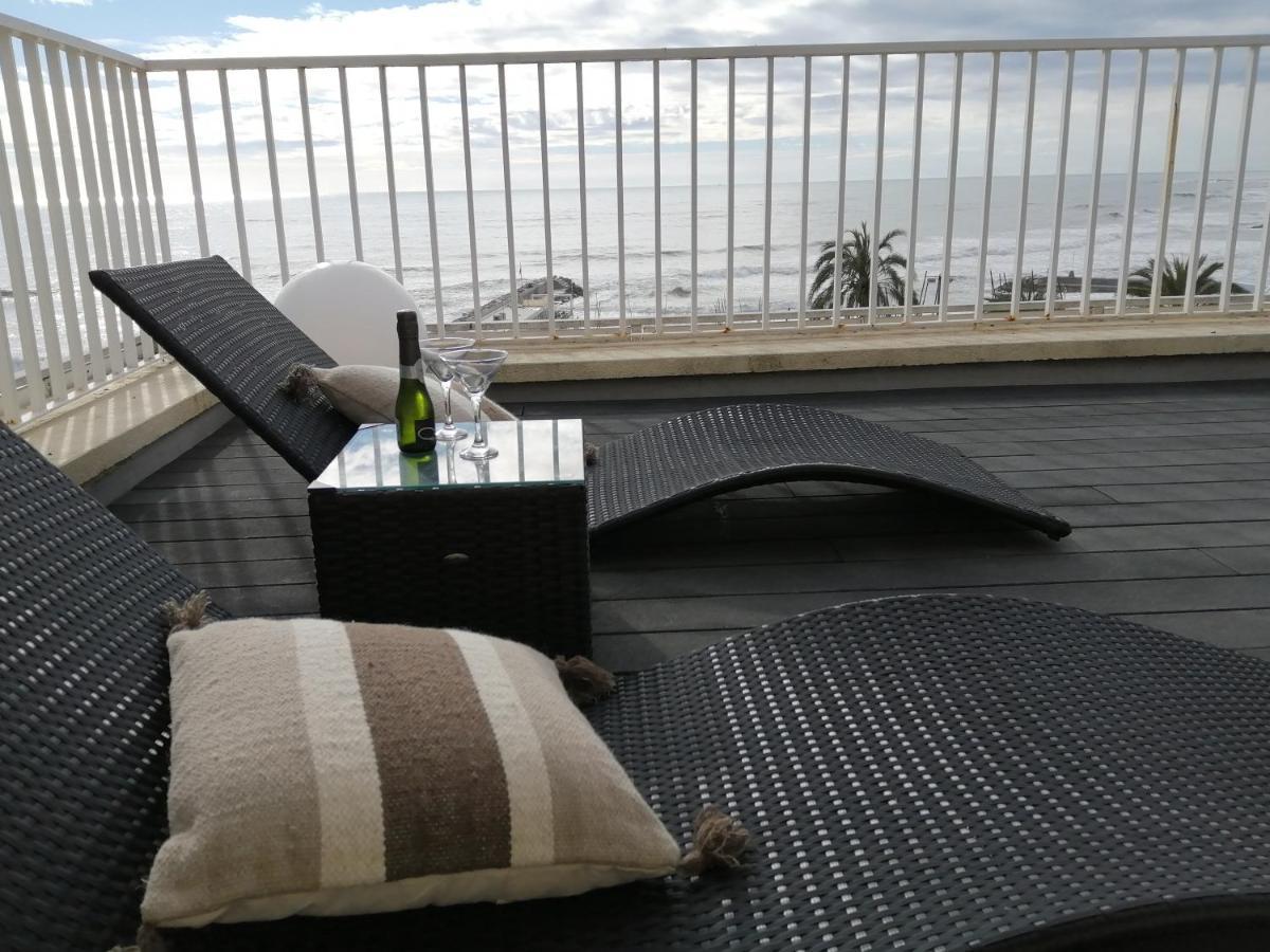 شقة Atico Con Fantasticas Vistas Al Mar Y La Iglesia سيدجيس المظهر الخارجي الصورة