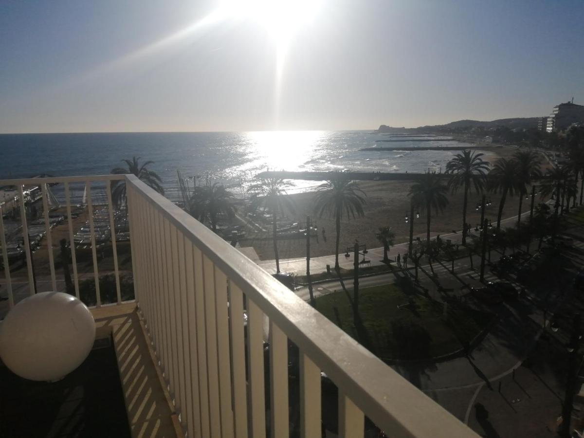شقة Atico Con Fantasticas Vistas Al Mar Y La Iglesia سيدجيس المظهر الخارجي الصورة